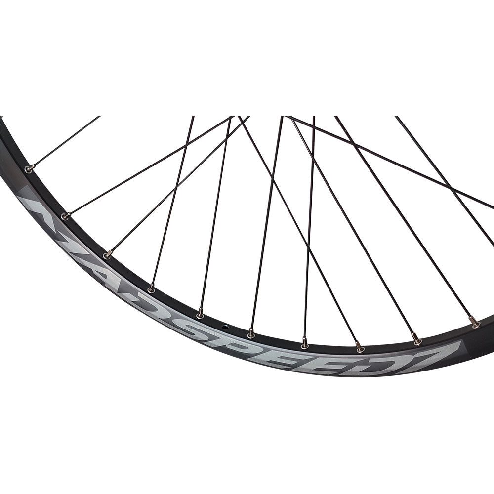 26” (ETRTO 559×25) MTB Front Wheel – 6-Bolt Disc – QR / Thru Axle – Performance Hubs – Tubeless Compatible