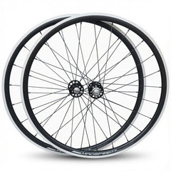 700c (ETRTO 622x15) Fixie / Fixed / Single Speed Wheelset – Rim Brake – Bolt-On Axle – Tubeless Compatible – Carbon Flip-Flop Hub – Pillar Aero Butted Spokes – 1645g