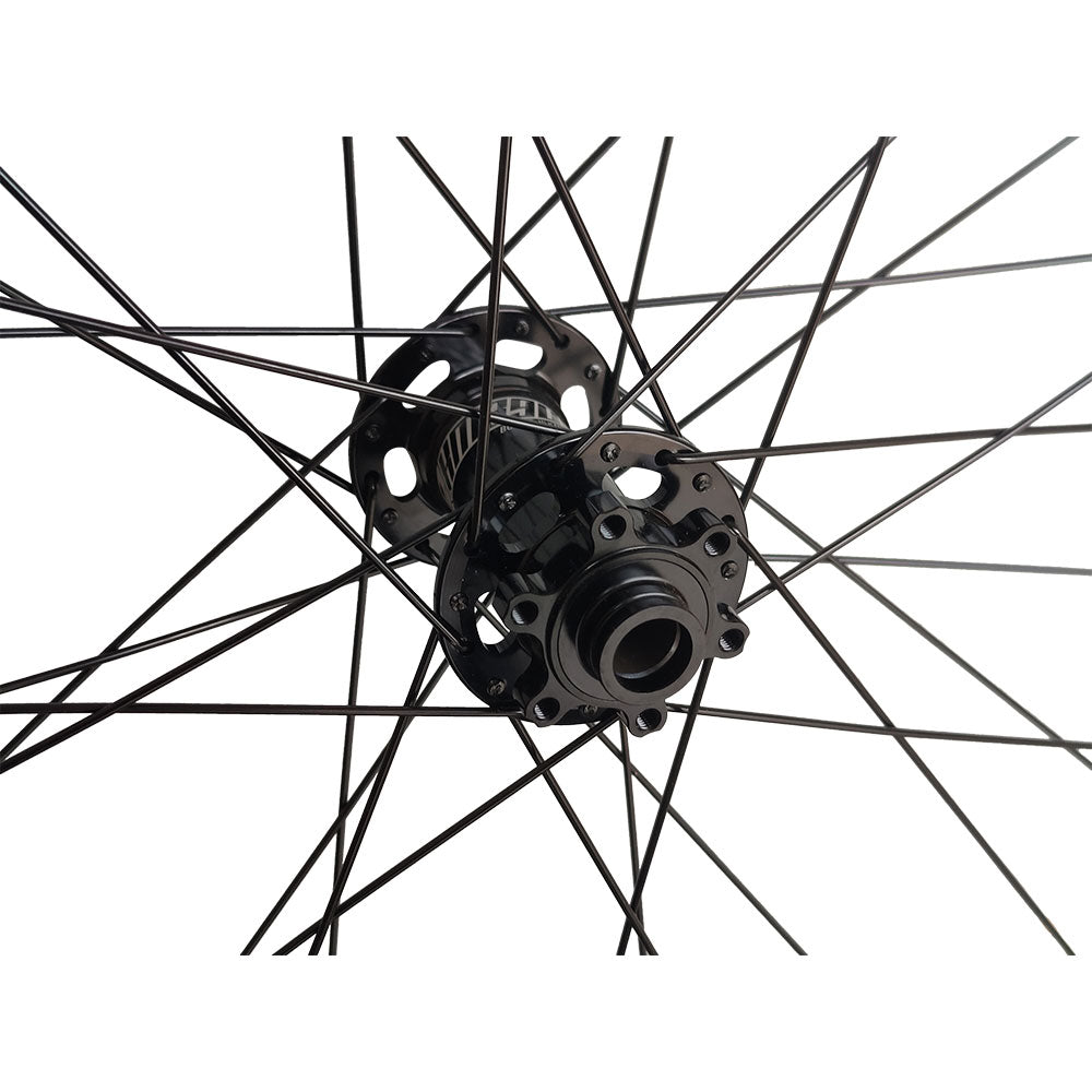 27.5” 650B (ETRTO 584×30) MTB Front Wheel – 6-Bolt Disc – 15×110mm Thru Axle – Performance Hubs – Tubeless Compatible