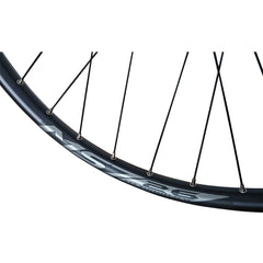 26” (ETRTO 559×25) MTB / Dirt Jump Rear Wheel – 6-Bolt Disc – 10×135mm Bolt-On Axle – Single Speed – Performance Hubs – Tubeless Compatible – DT Swiss Spokes